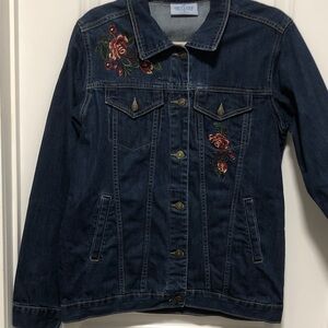 Women’s Skyline Embroidered Denim Jacket
Size M